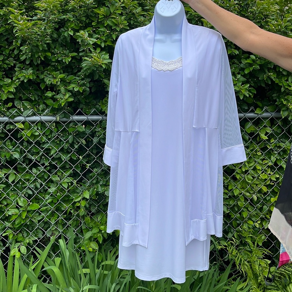 NWT White Sleeveless 2 Piece Dress Set